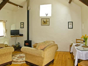 Self catering breaks at The Old Stable in Wolfscastle, Pembrokeshire