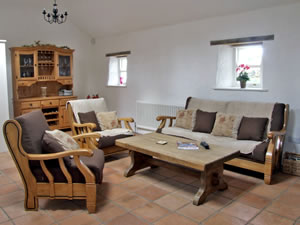 Self catering breaks at Glenwood Cottage in Laragh, County Wicklow