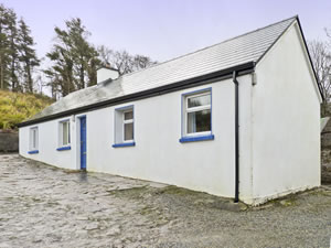 Self catering breaks at Cnocmor Cottage in Mulranny, County Mayo