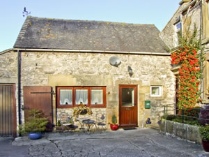 Self catering breaks at Oxdales Cottage in Alsop Moor, Derbyshire