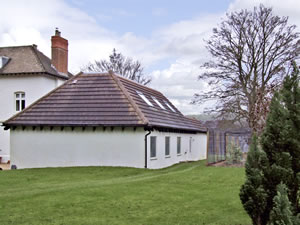 Self catering breaks at Broadridge Mews in Cranham, Gloucestershire