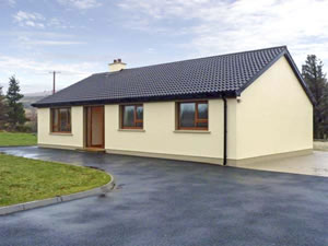 Self catering breaks at Tara House in Dungloe, County Donegal