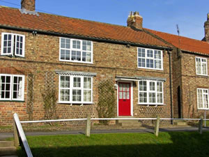 Self catering breaks at Tranquillity Base in Sheriff Hutton, North Yorkshire