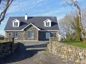 Self catering breaks at Ash Cottage in Oughterard, County Galway