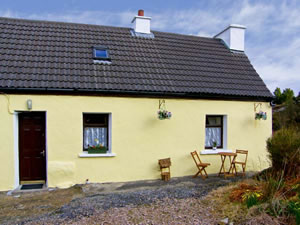 Self catering breaks at River Cottage in Rosmuc, County Galway