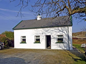Self catering breaks at The Lake House- Connemara in Lettermullen, County Galway