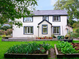 Self catering breaks at Rectory Lodge in Cosheston, Pembrokeshire