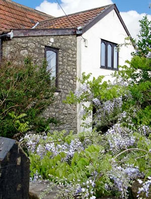 Self catering breaks at Oolitic Springs in Dundry, Somerset