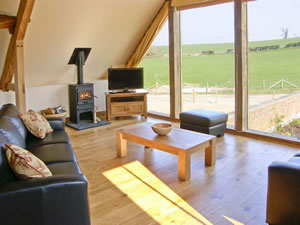 Self catering breaks at Shepherds Hut in Winterborne, Dorset