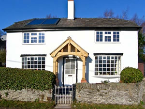 Self catering breaks at The Laurels in Llansilin, Powys