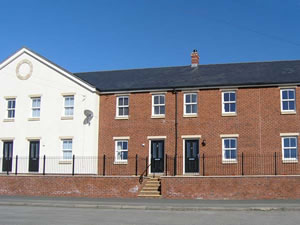 Self catering breaks at 8 Station Mews in Silloth, Cumbria