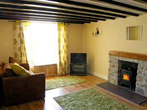 Self catering breaks at Ty Fferm Bodlasan in Llanfachraeth, Isle of Anglesey