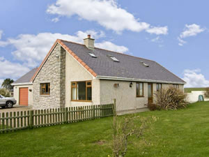 Self catering breaks at Cysgod y Mynydd in Cemaes Bay, Isle of Anglesey