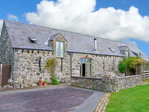 Self catering breaks at The Barn in Pwllheli, Gwynedd