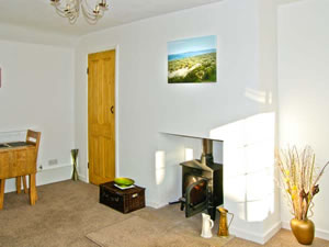 Self catering breaks at Bloomfield Cottage in Powburn, Northumberland