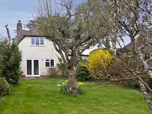 Self catering breaks at Brock Cottage in Beaulieu, Hampshire