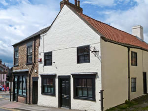 Self catering breaks at Cathedral Mews in Ripon, Yorkshire Dales
