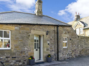 Self catering breaks at Puffin Cottage in Alnmouth, Northumberland