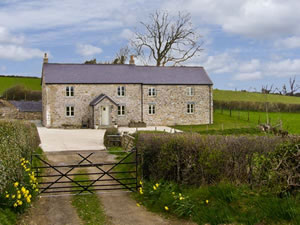 Self catering breaks at Cefn Berain Uchaf in Llannefydd, Conwy