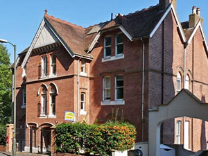 Self catering breaks at 5 Belle Vue Heights in Malvern, Worcestershire