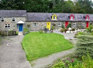 Self catering breaks at The Hobble in Llandysul, Ceredigion