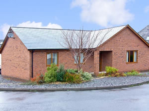 Self catering breaks at Croeso in Llanilar, Ceredigion