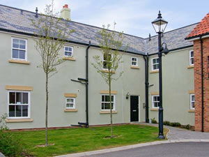 Self catering breaks at Perriwinkle in Filey, North Yorkshire