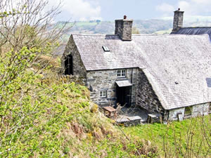 Self catering breaks at Little Benar in Penmachno, Conwy