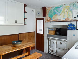 Self catering breaks at Mermaid Cottage in Newlyn, Cornwall