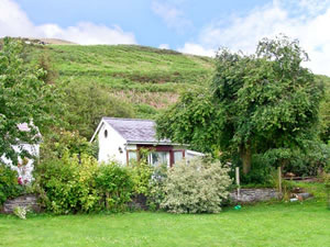 Self catering breaks at Old Stable Studio in Ruthin, Denbighshire
