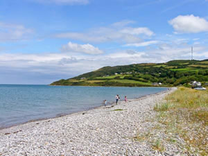 Self catering breaks at Belan Wen in Llanddona, Isle of Anglesey