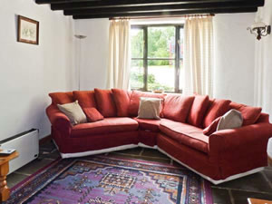 Self catering breaks at Oak Cottage in Goonhavern, Cornwall