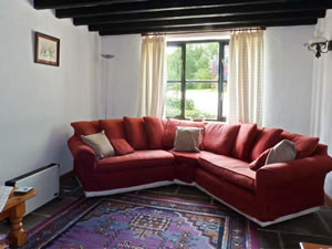 Self catering breaks at Ash Cottage in Goonhavern, Cornwall