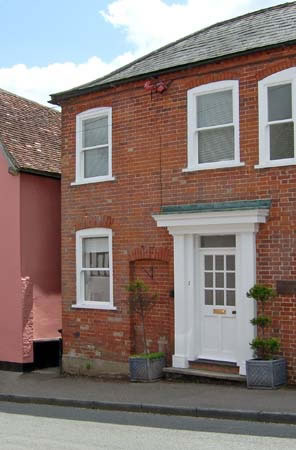 Self catering breaks at Granary Cottage in Lavenham, Suffolk