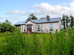 Self catering breaks at Lily Cottage in Swinford, County Mayo