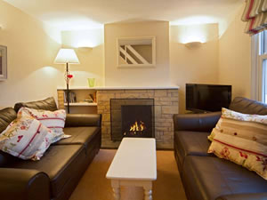 Self catering breaks at 5 Rose Cottage in Welford-On-Avon, Warwickshire