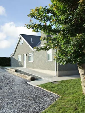 Self catering breaks at Caer Felin Bungalow in Rhosneigr, Isle of Anglesey