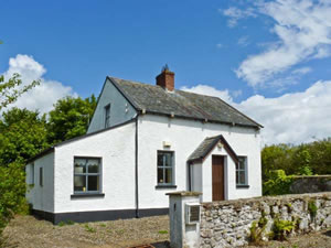 Self catering breaks at Bobs Cottage in Duncannon, County Wexford