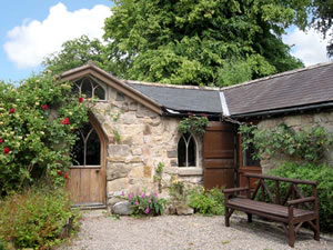 Self catering breaks at The Arch in Pant Glas, Shropshire