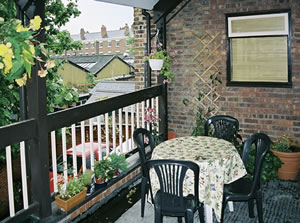 Self catering breaks at The Watergate Apartment in Chester, Cheshire