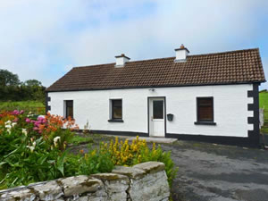 Self catering breaks at Moneygold Cottage in Grange, County Sligo