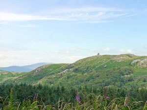 Self catering breaks at Raceside Cottage in Kirksanton, Cumbria