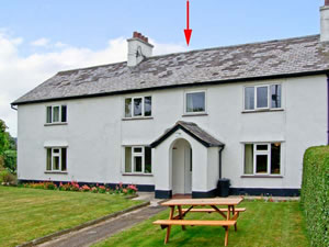 Self catering breaks at Part Of The Farmhouse in Rhewl, Denbighshire