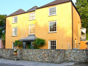 Self catering breaks at The Guest Wing in Tenby, Pembrokeshire