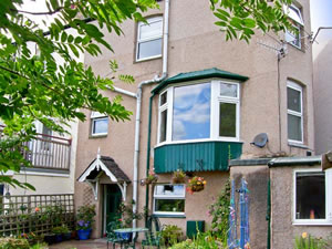 Self catering breaks at 8 Victoria Terrace in Trefriw, Gwynedd