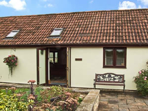 Self catering breaks at Beech Cottage in Leigh, Wiltshire