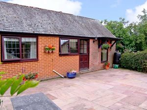 Self catering breaks at The Cottage in Beaulieu, Hampshire
