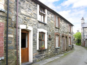 Self catering breaks at Llondy in Betws-Y-Coed, Conwy
