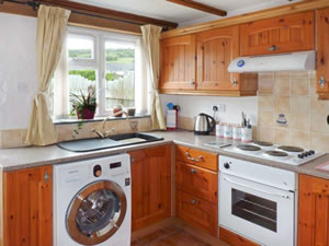 Self catering breaks at Tin Mine Cottage in Camborne, Cornwall