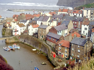 Self catering breaks at The Cottage- Beckside in Staithes, North Yorkshire
